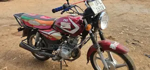 TVS HLX 125 2023 Red
