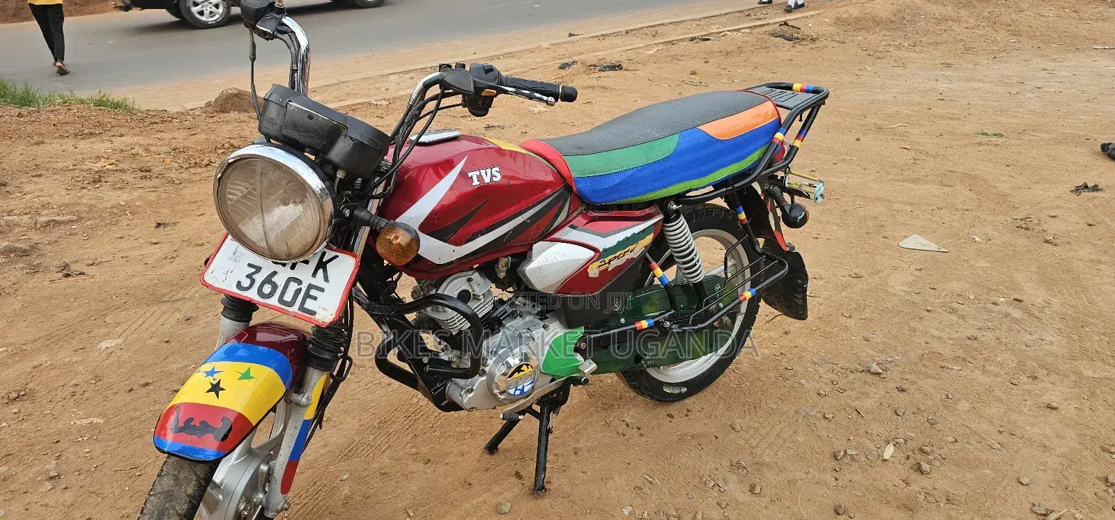 TVS HLX 125 2023 Red