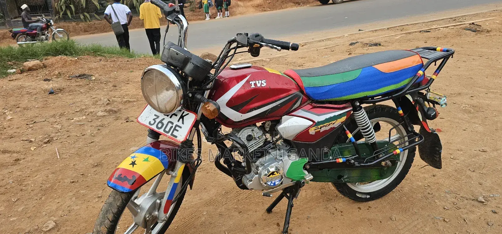TVS HLX 125 2023 Red