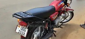 Bajaj Boxer 125 2025 Red