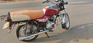 Bajaj Boxer 2025 Red