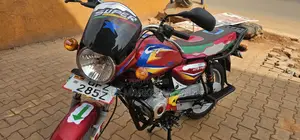 Bajaj Boxer 125 2023 Red