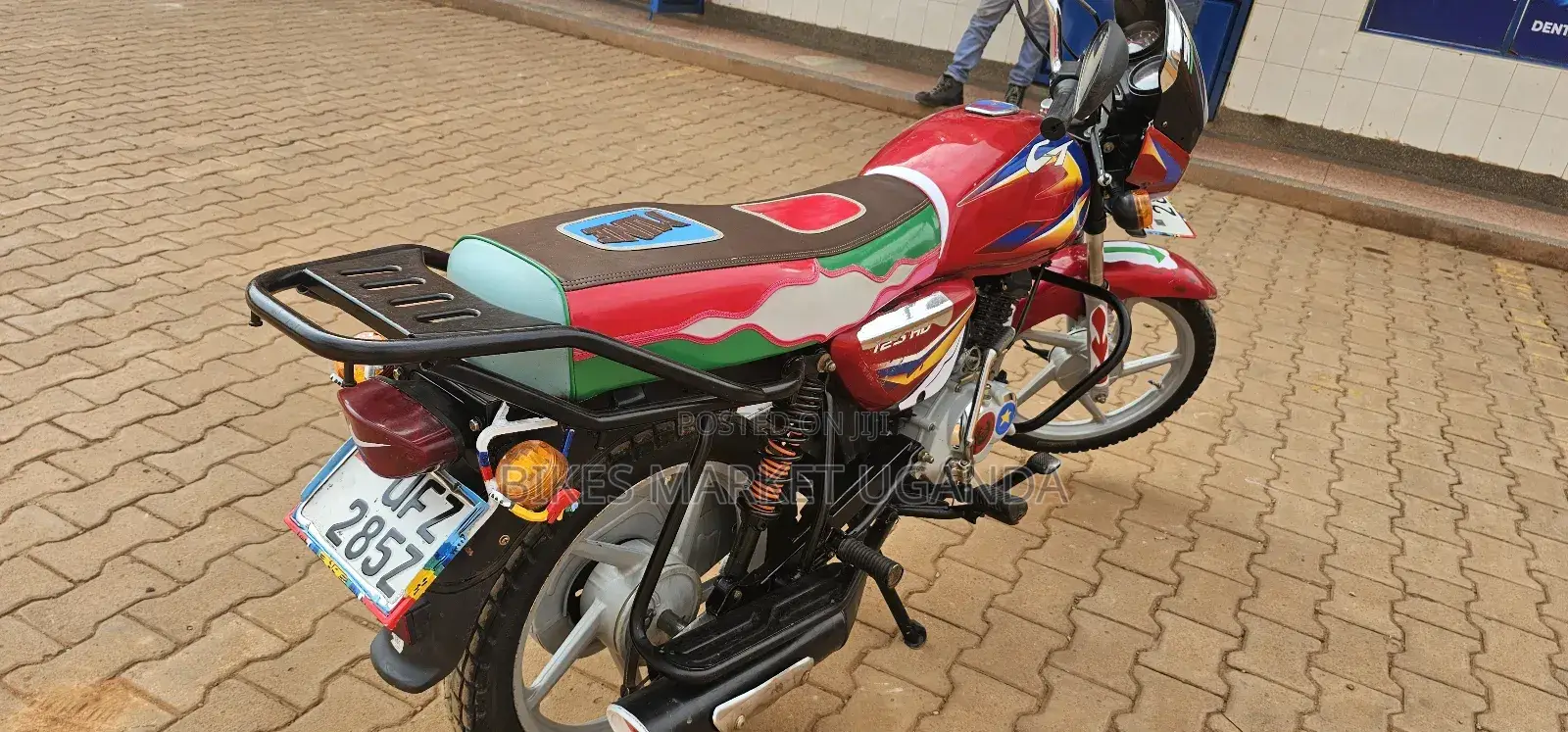 Bajaj Boxer 125 2023 Red