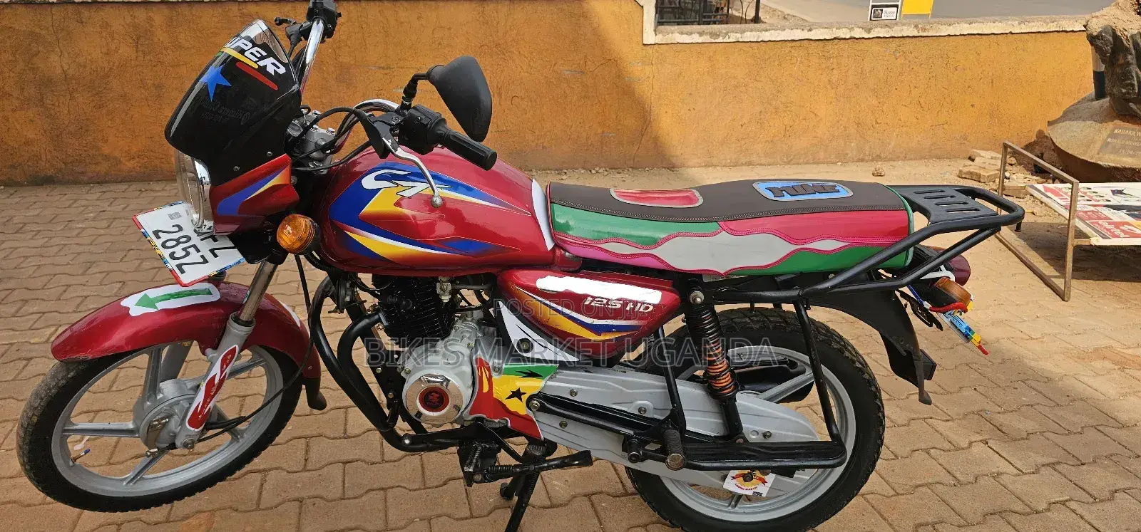 Bajaj Boxer 125 2023 Red