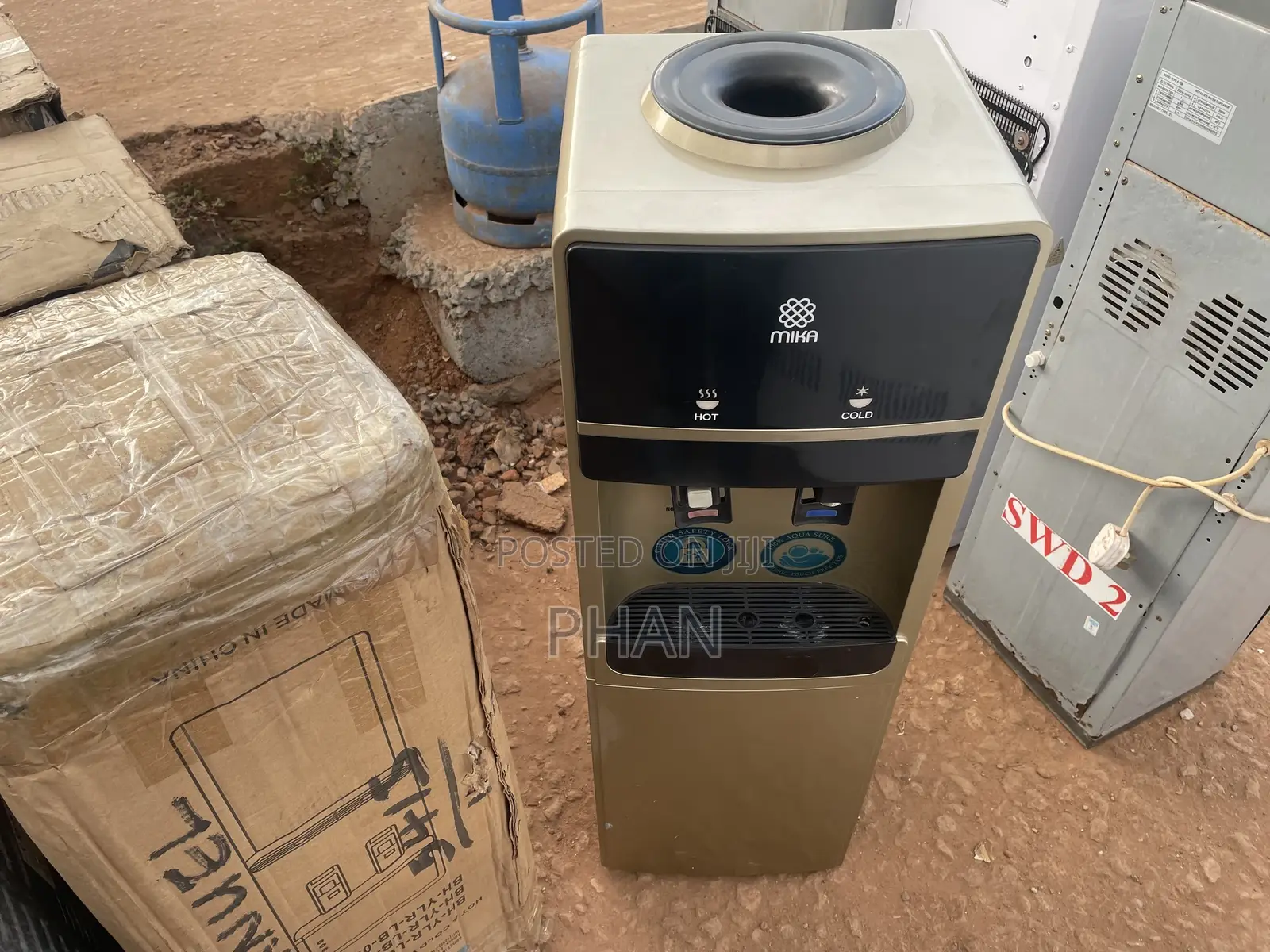 Black and Gold Water Dispenser