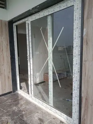 Heavy-Duty Aluminium and Glass Shopfront
