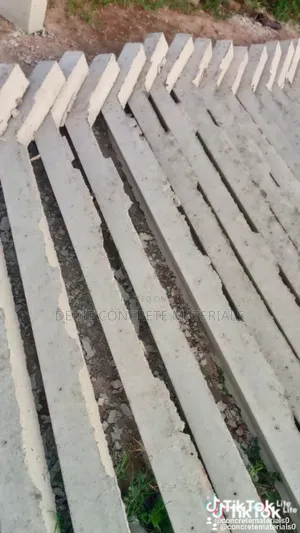 Fencing Poles