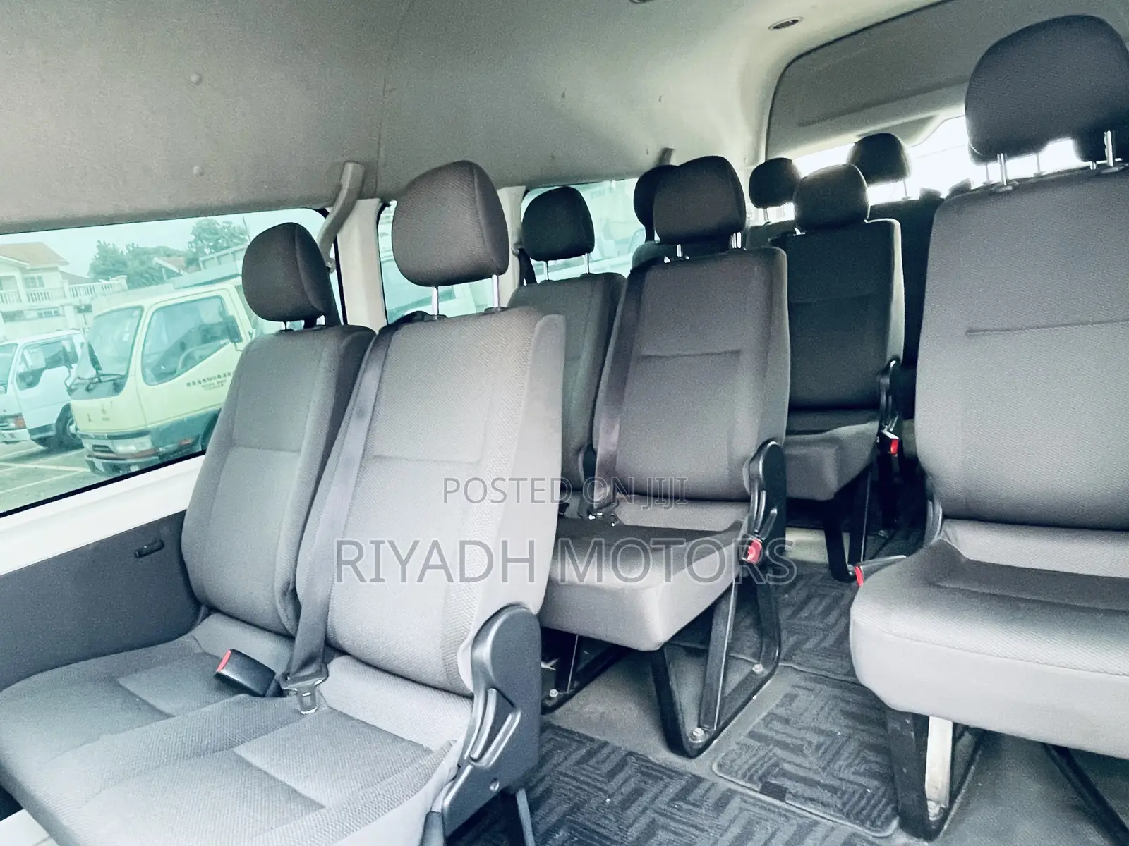 Toyota HiAce 2016 White