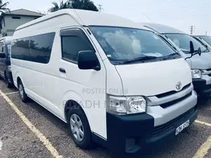 Toyota HiAce 2016 White