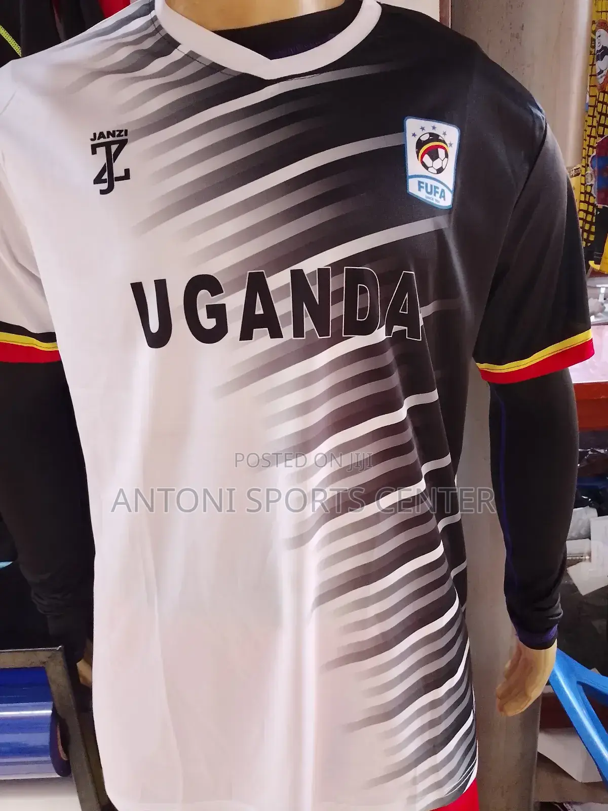Uganda Crans White Color