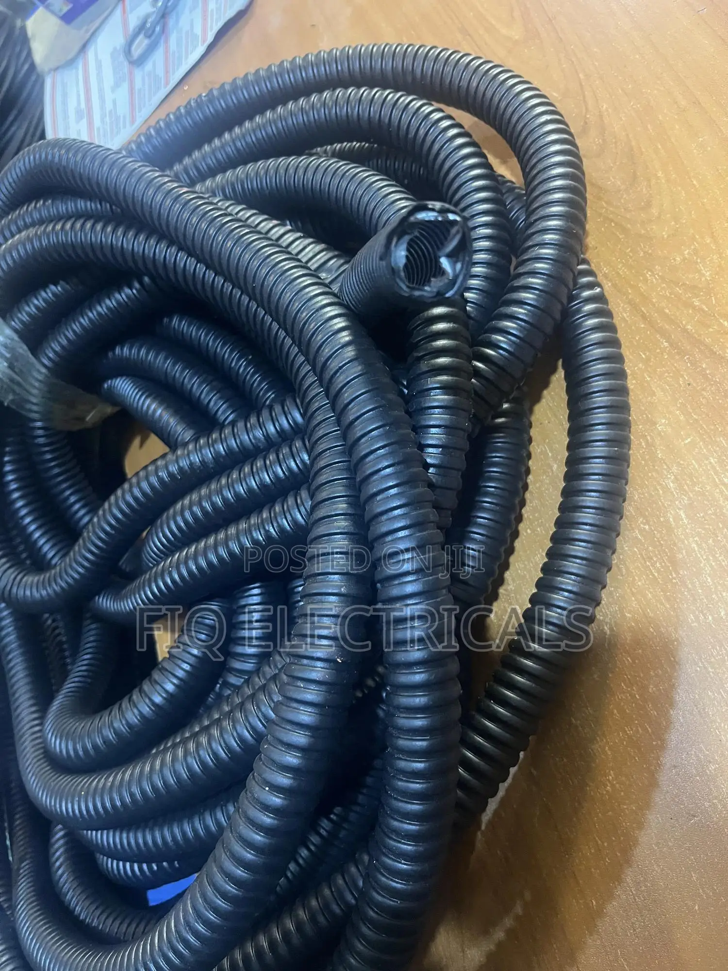 Metallic Flexible 1nch