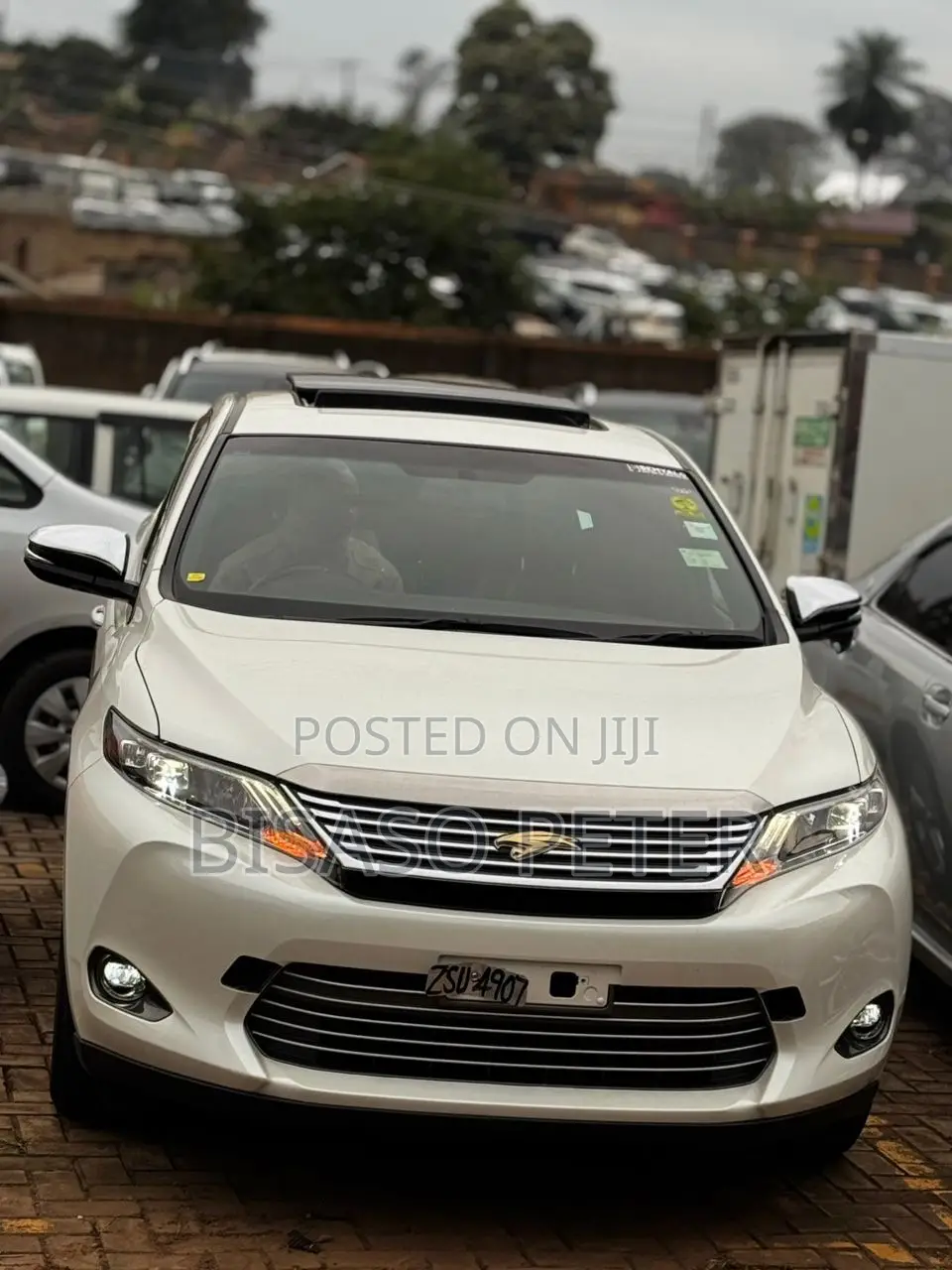 Toyota Harrier 2.0 2016 White