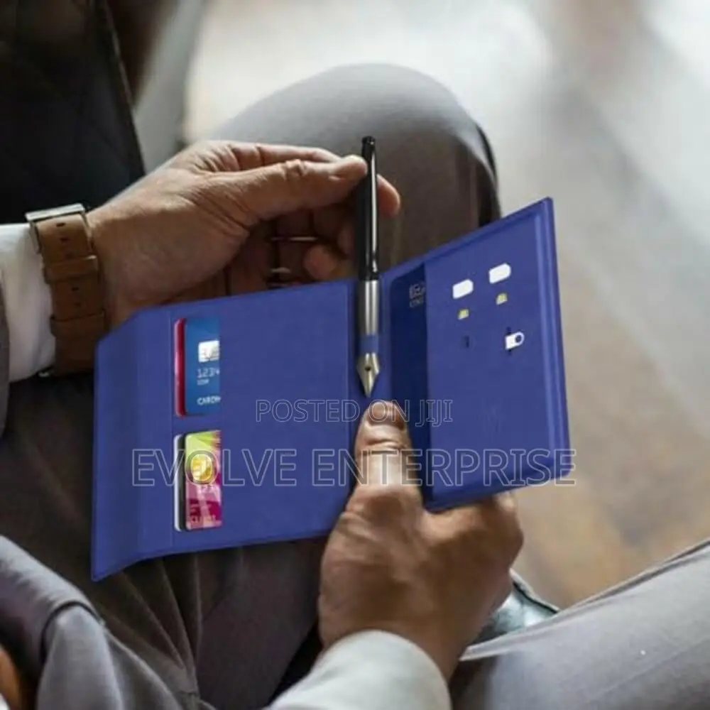 Levelo Offshore Passport Holder
