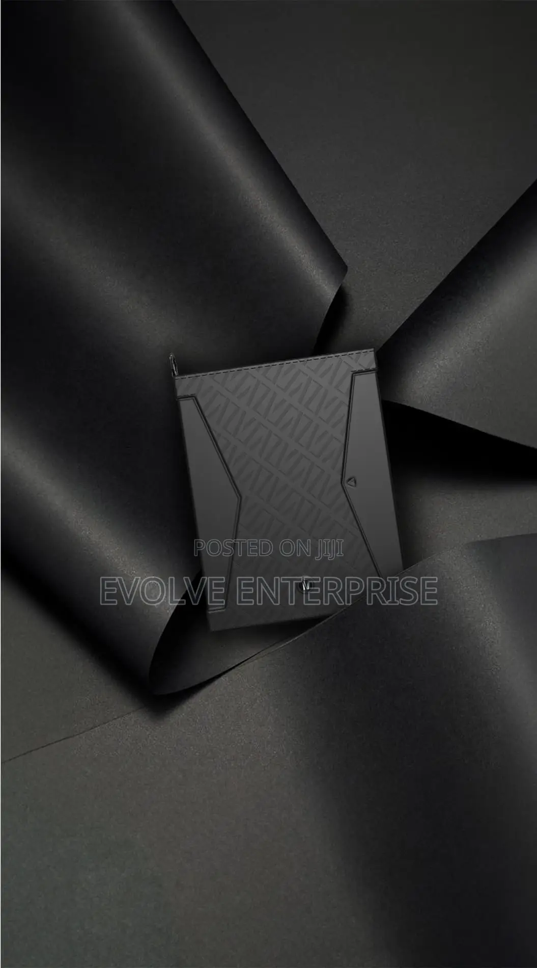Levelo Offshore Passport Holder