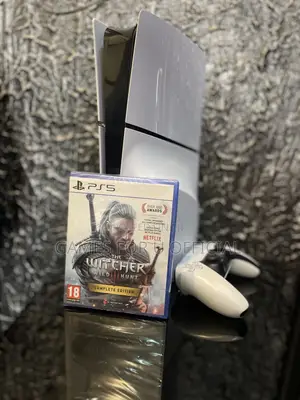 Ps5 Slim Console Disc Edition White Pad Uk & Witcher