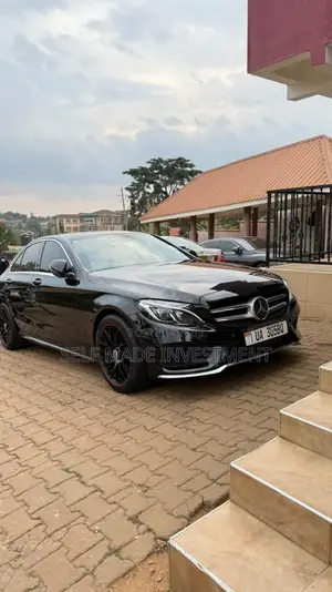 Mercedes-Benz C180 2018 Black