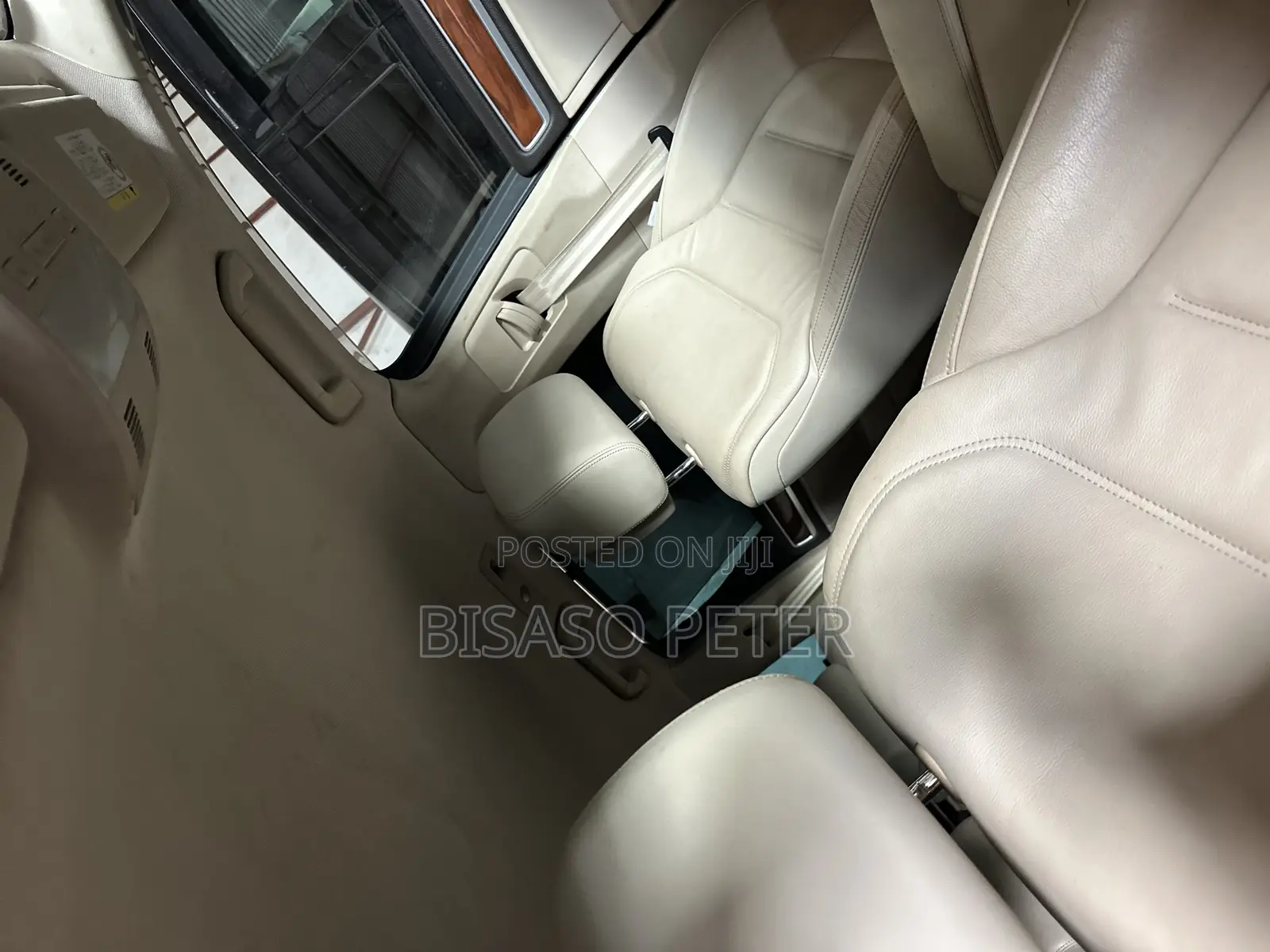 Volkswagen Touareg 2012 Black