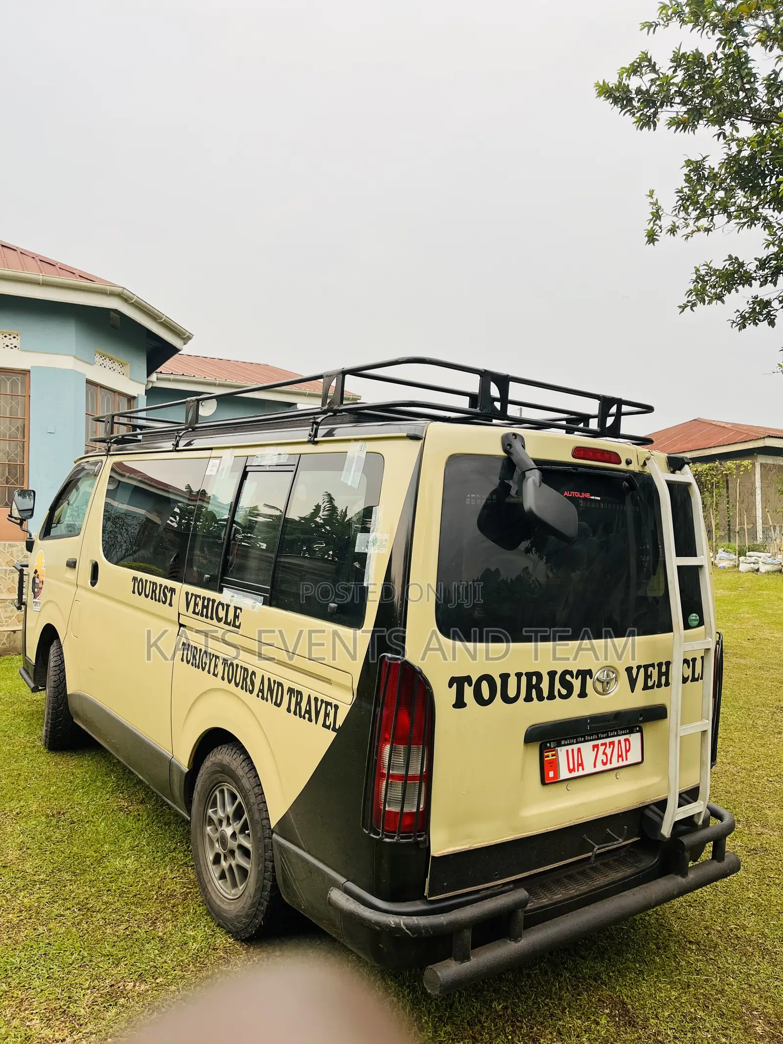 Tourist Vehicles for Hire