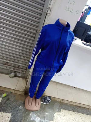 Telling Adidas Tracksuit Original Colors and Sizes