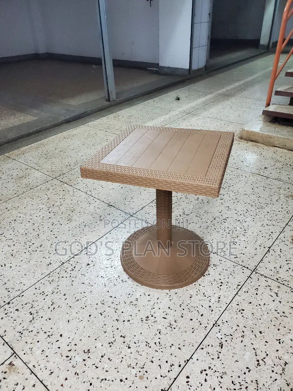 Advanced Plastic Table Plastic Table