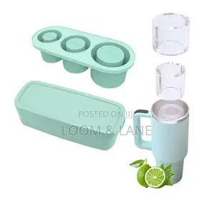 Cylinder Ice Cube Tray With Lid and Container
