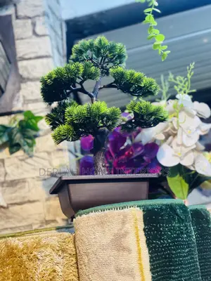 Artificial Green Plant 