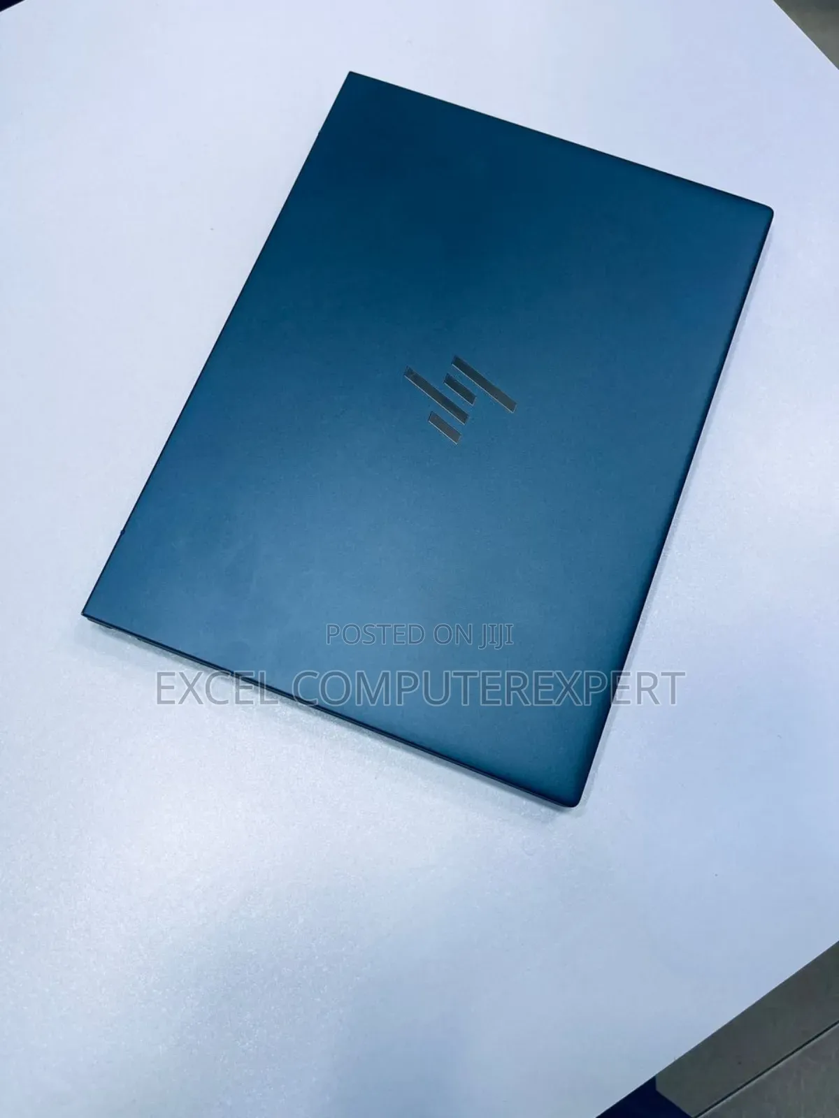New Laptop HP Dragonfly G3 16GB Intel Core I7 SSD 512GB
