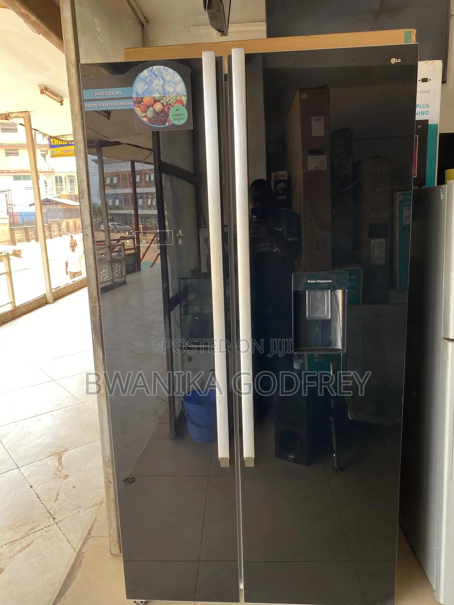 Lg Refrigerator Side by Side 690