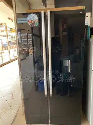 Lg Refrigerator Side by Side 690