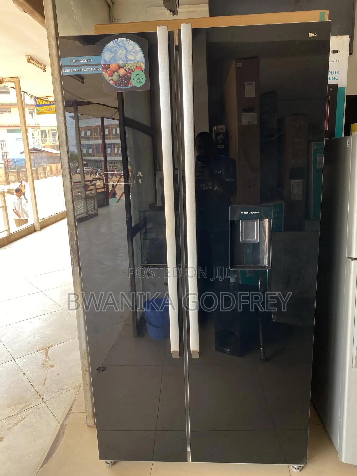 Lg Refrigerator Side by Side 690