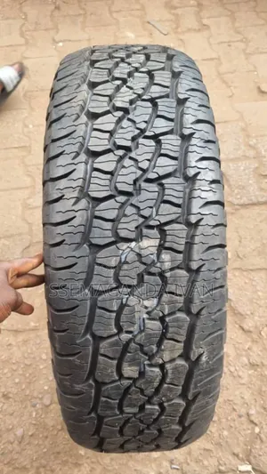 265/65r18 Original Goodrich Trail-Terrain a/T Tyres