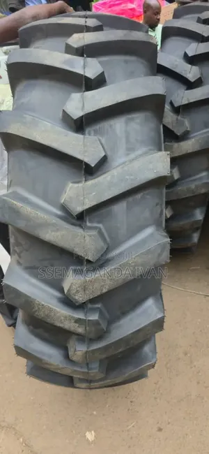 18.4r30 Original New Tyre