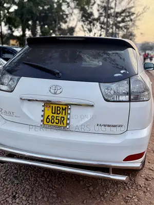 Toyota Harrier 2.4 2007 Off white