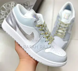 Original Nike Air Jordan 1 Low Se “Tear Way” Sneakers