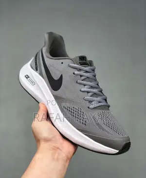 Original Grey Nike Zoom Structure 7x Guide 10 Running Sneakers