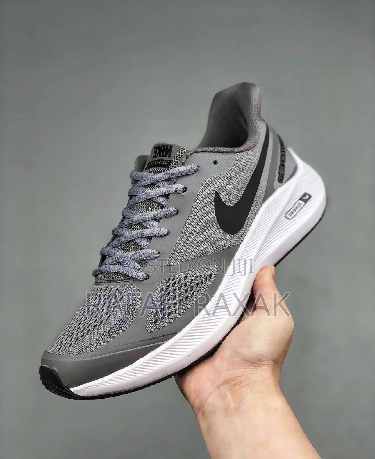 Original Grey Nike Zoom Structure 7x Guide 10 Running Sneakers