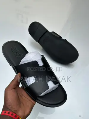 Men’S Classic Hermes Izmir Push In Leather Sandals
