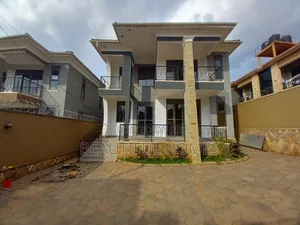 Furnished 4bdrm Duplex in Kira Tarmack for sale