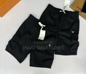 Prard Black Shorts With Side Pockets