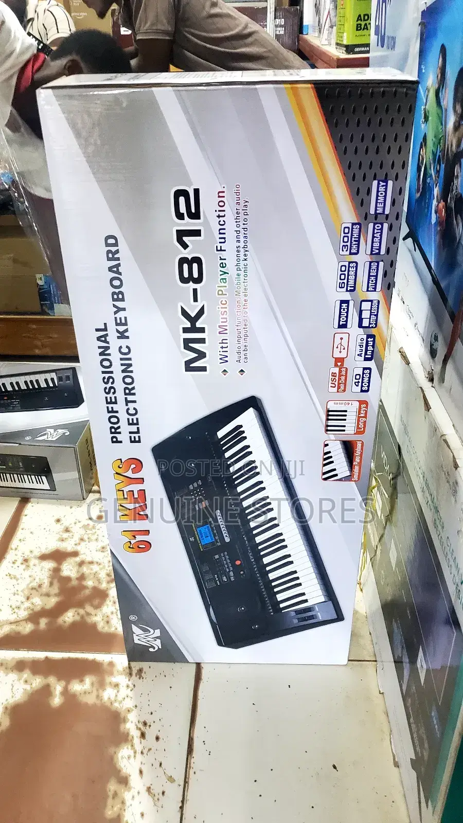 Mk Professional Electronic Keyboard 812.