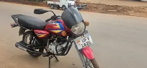 Bajaj Boxer 125 2023 Red