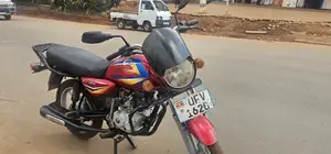 Bajaj Boxer 125 2023 Red