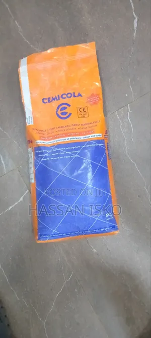 Cemi Cola Adhesive and Grout