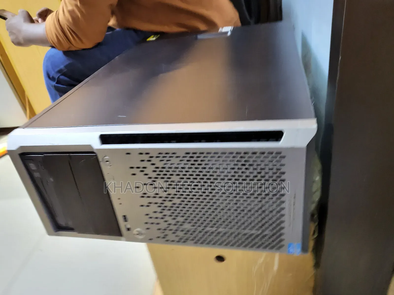 Server HP ProLiant ML30 G10 E-2224 64GB Intel Xeon eMMC 2T