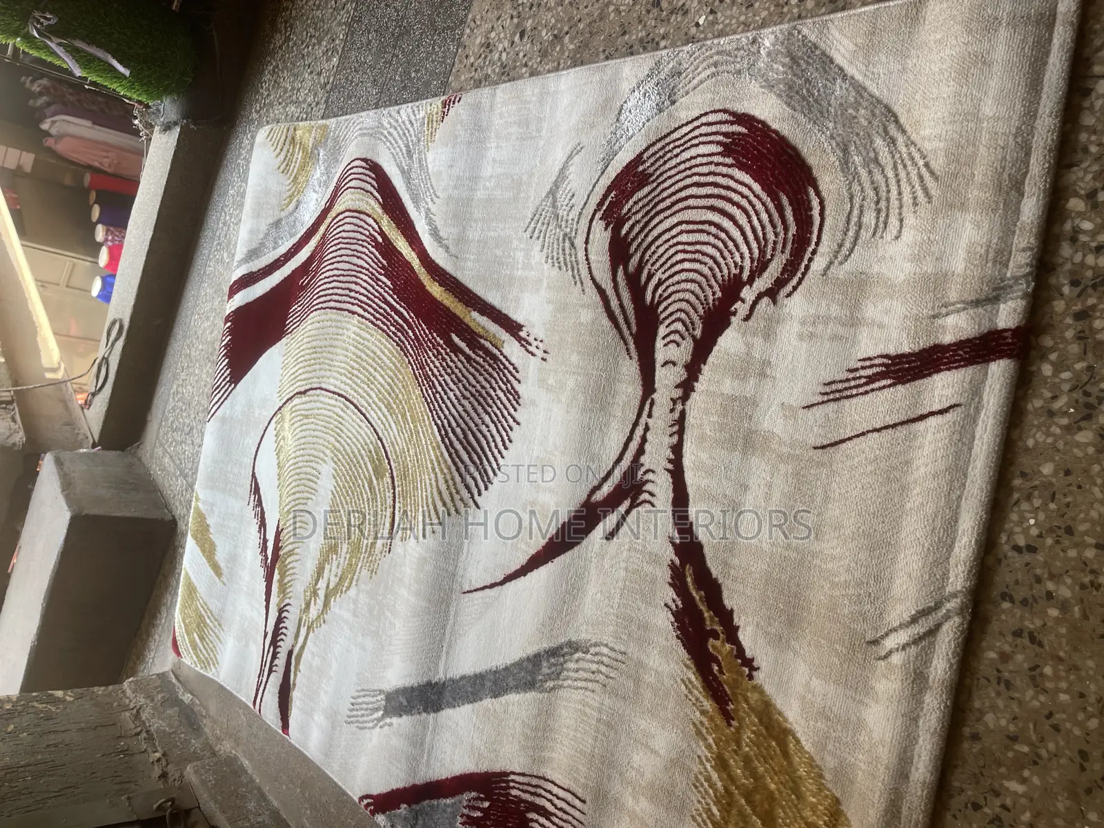 Maroon Desighns Small Size Carpet