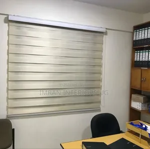 Roller Window Blinds Per Square Meter Available for Offices