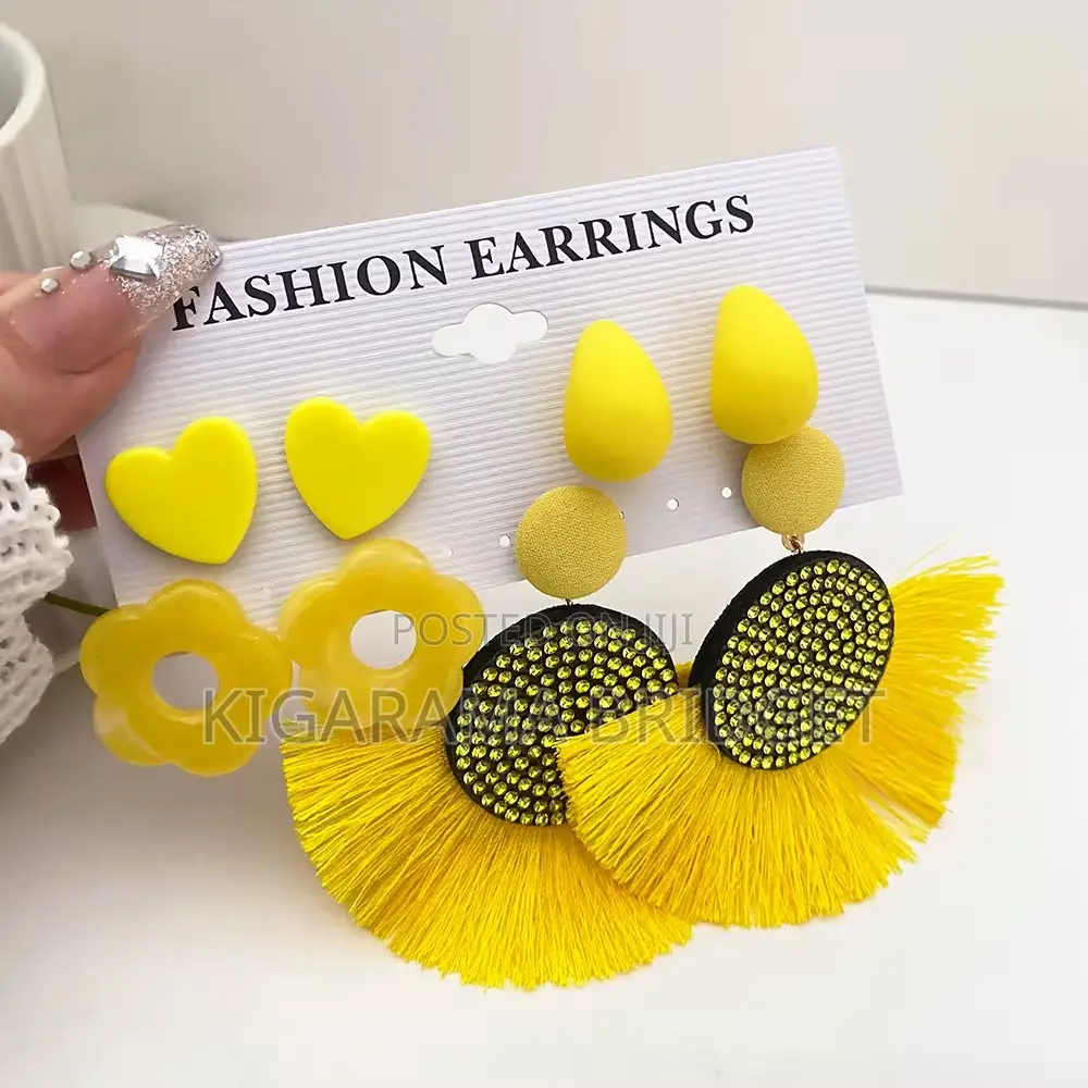 Cute Yellow Earring Set