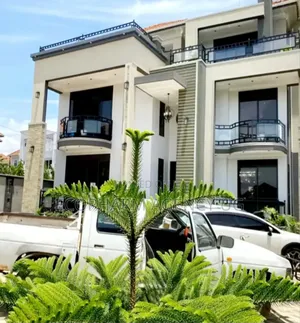5bdrm Duplex in Kira, Central Division for sale
