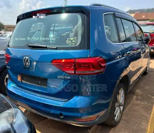 Volkswagen Touran 2016 Blue