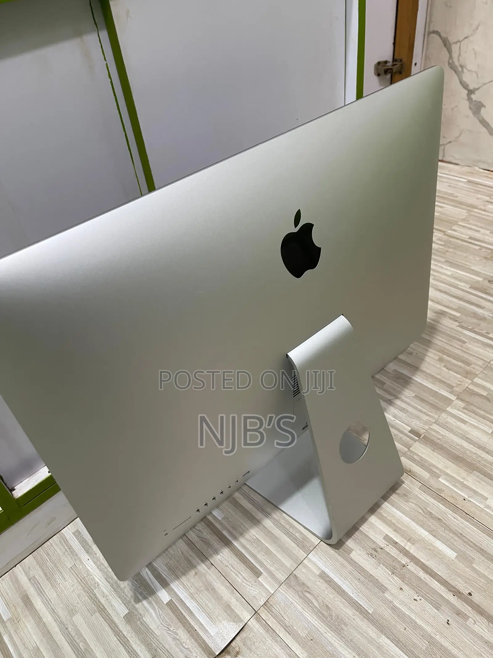 Desktop Computer Apple iMac 8GB Intel Core I5 HDD 500GB